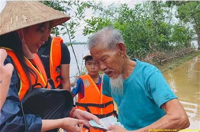 uy lao lu lut mien trung (65)